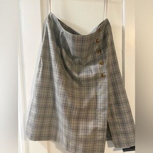 NWT Porridge Plaid Button-Detail Skirt